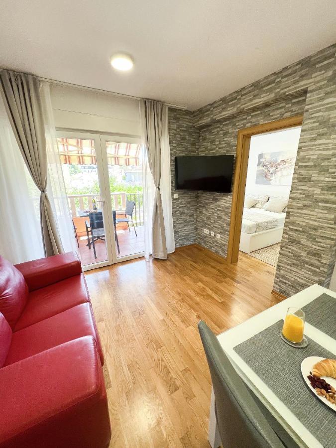 Holiday Star Apartment Traù Esterno foto